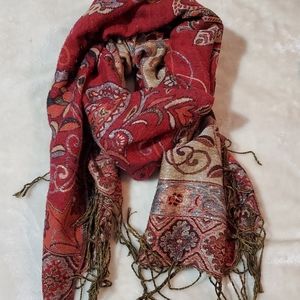 Reversible gold and red paisley scarf